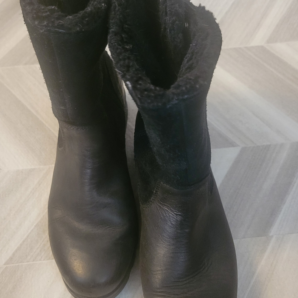 Sorel Women's Black Leather Boots